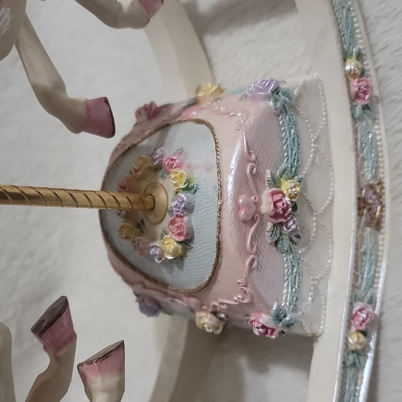 Vintage Musical Carousel Rocking Horse - Picture 5 of 11